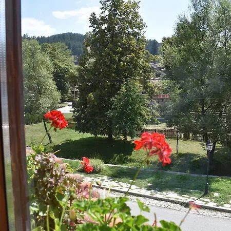 Hotel Family Bashtina Kashta 3*