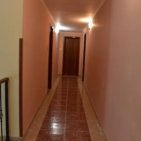 Hotel Family Bashtina Kashta 3*