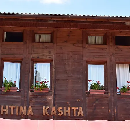 Family Bashtina Kashta Hotel Kopriwschtiza
