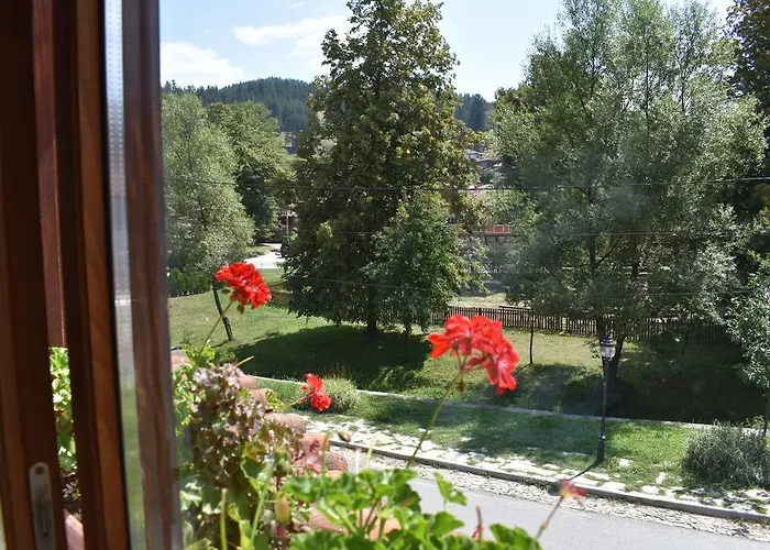 Hotel Family Bashtina Kashta 3*